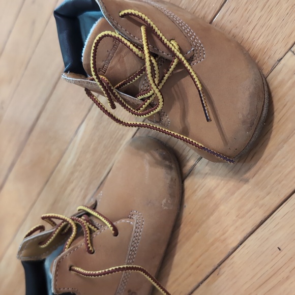 Infant Timberland Boots - Picture 2 of 5